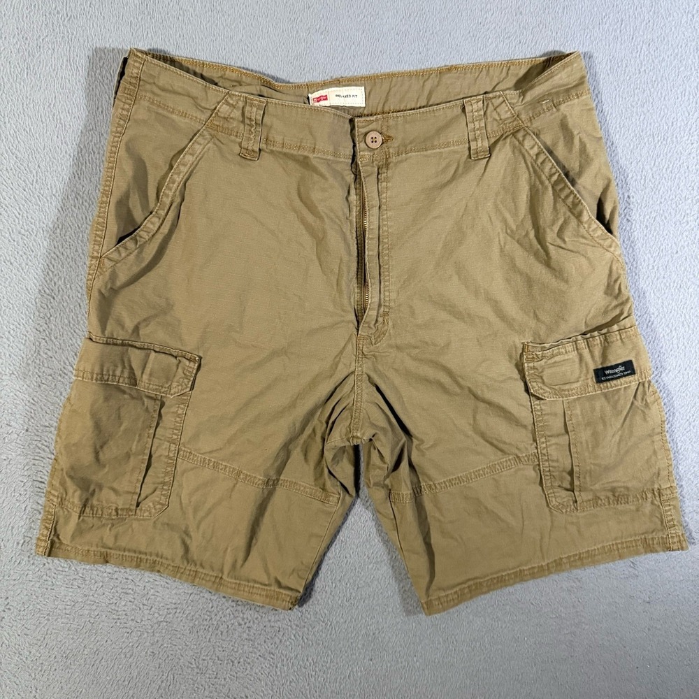 Wrangler Men's Cargo Shorts Mens Size 40 Relaxed Fit Khaki Brown